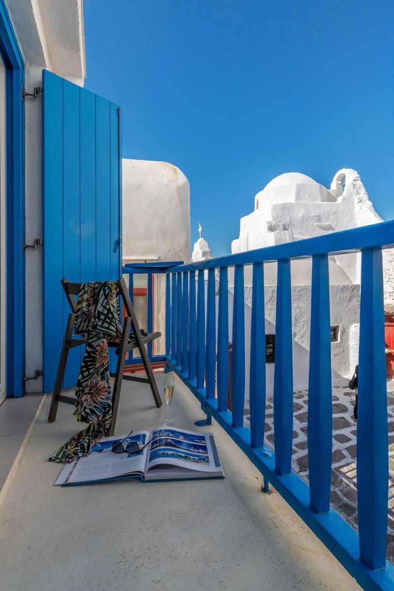 Bluetopia Suites Mykonos Town Exterior foto