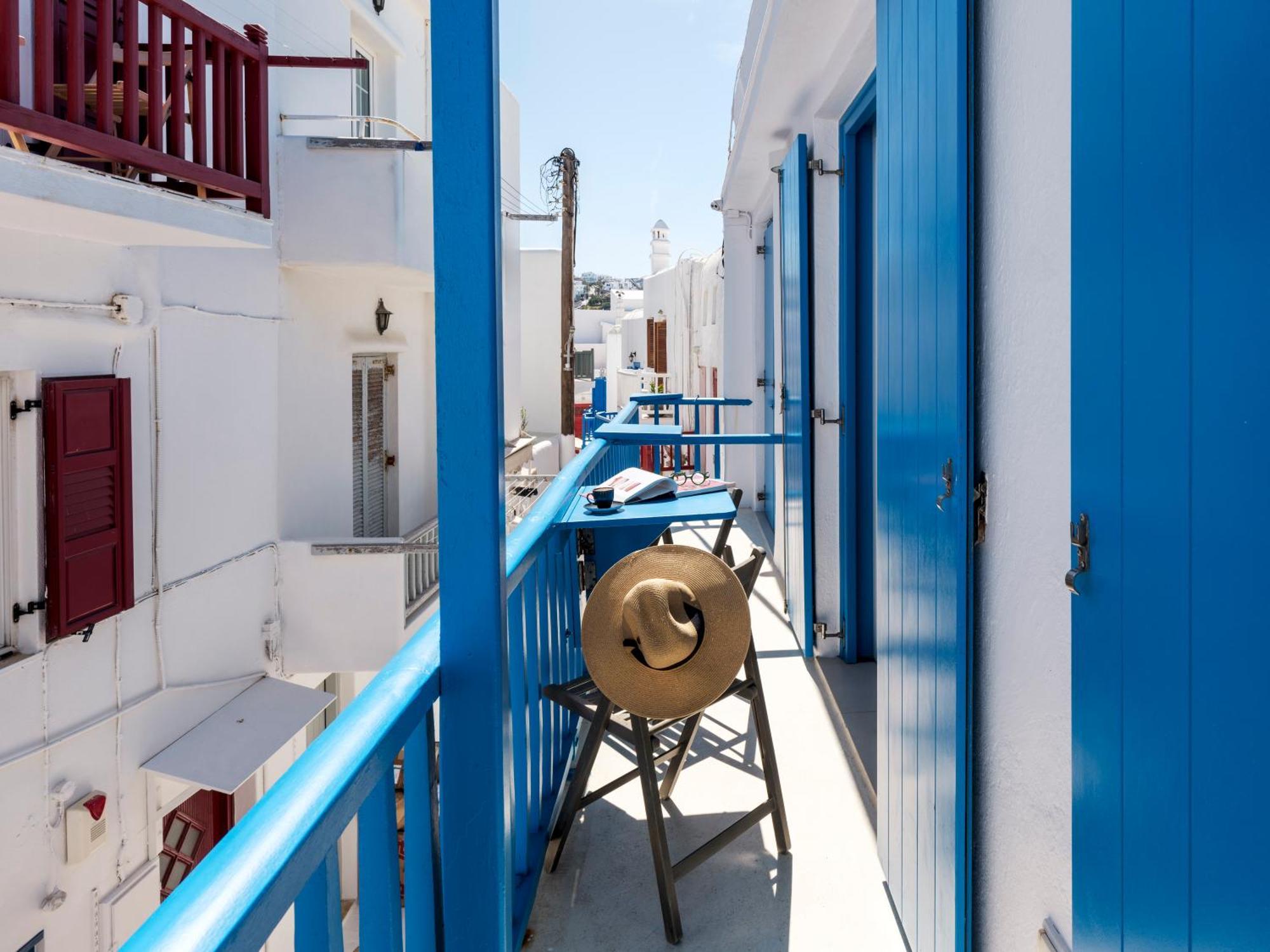 Bluetopia Suites Mykonos Town Exterior foto