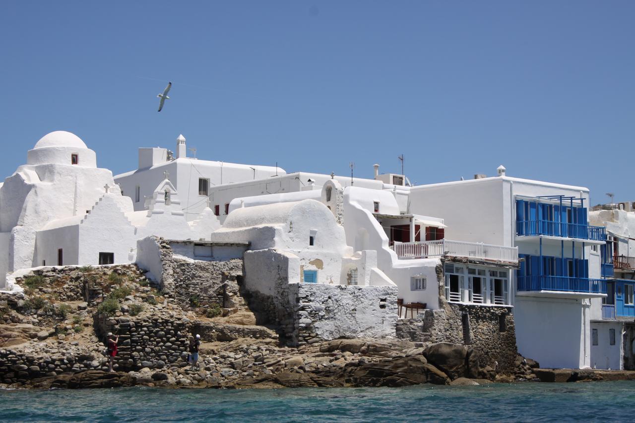 Bluetopia Suites Mykonos Town Exterior foto