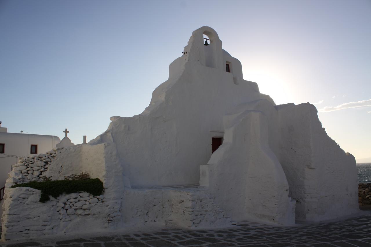 Bluetopia Suites Mykonos Town Exterior foto