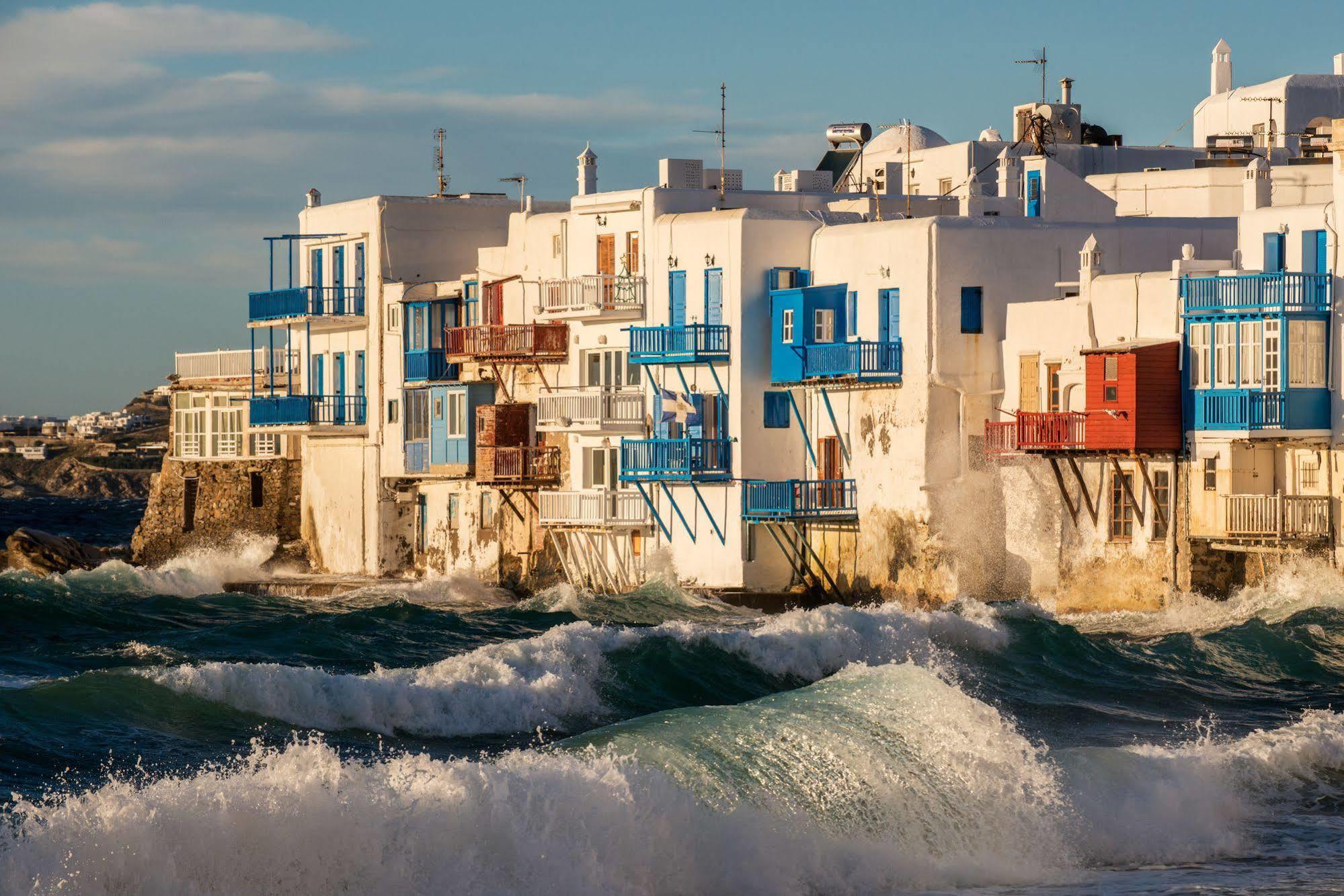 Bluetopia Suites Mykonos Town Exterior foto